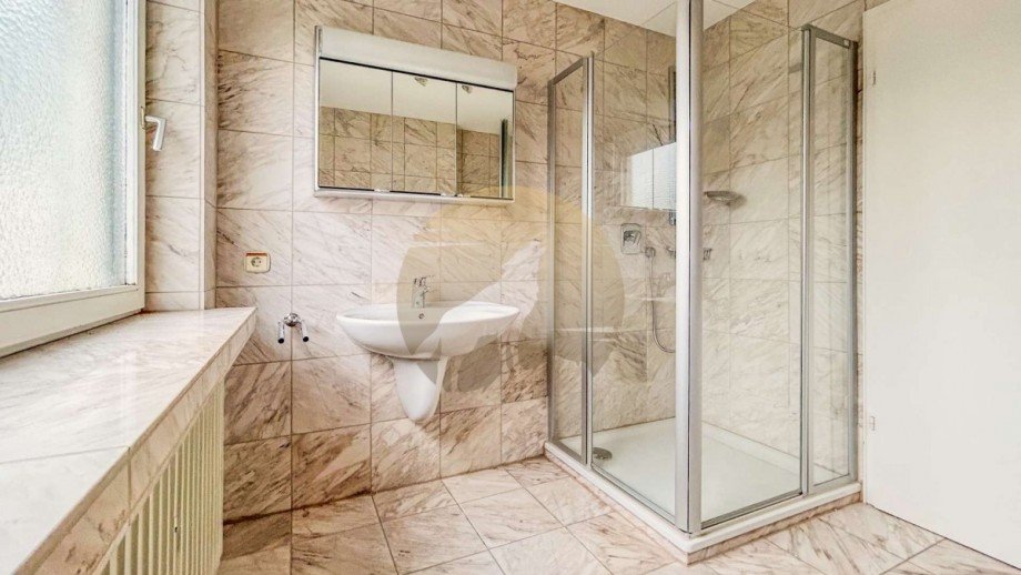 wohnung-baden-baden-badezimmer-wolf-immobilien Maisonettewohnung Baden-Baden