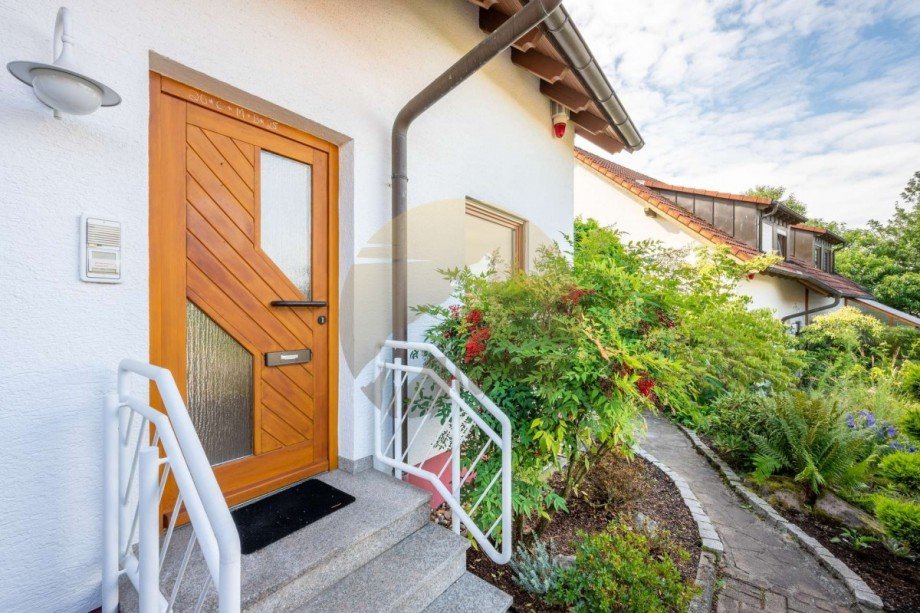 haus-gaggenau-winkel-aussenansicht-wolf-immobilien Doppelhaush�lfte Gaggenau