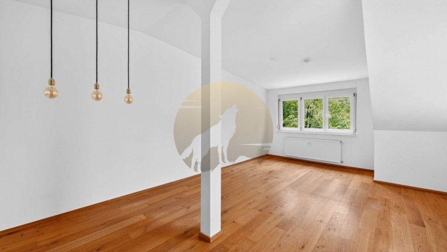 wohnung-baden-baden-wohnzimmer-wolf-immobilien Dachgeschosswohnung Baden-Baden